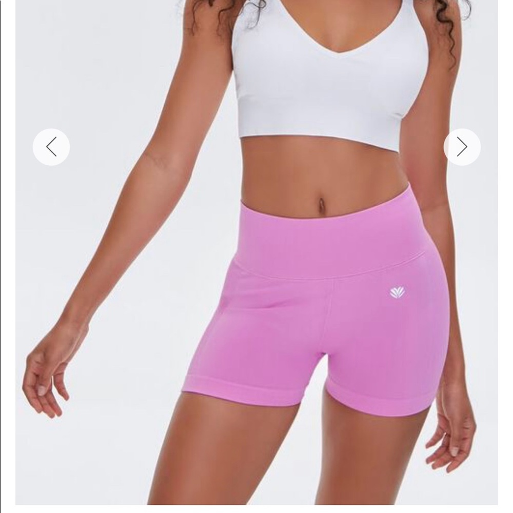 Pink seamless bike shorts